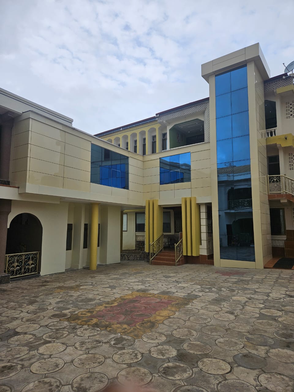 Curtain wall and Aluminium Cladding